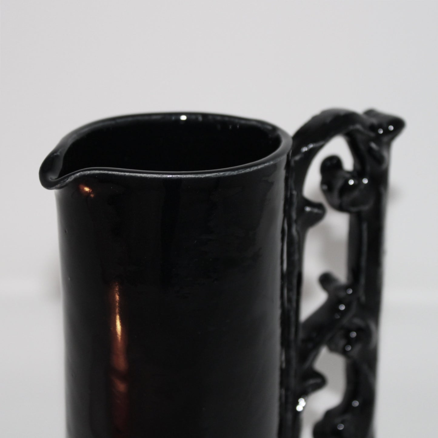 ℳ𝑖𝑠𝑡𝑟𝑒𝑠𝑠 𝑜𝑓 𝑡ℎ𝑒 ℱ𝑜𝑟𝑡𝑟𝑒𝑠𝑠 | Gothic Medieval Ceramic Jug | 16-Ounce Capacity