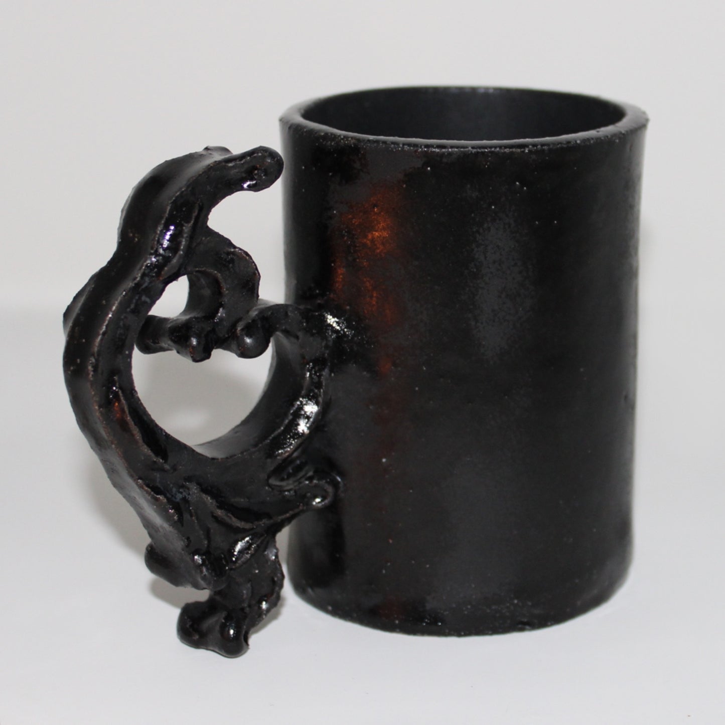 𝒩𝑜𝑐𝑡𝑢𝑟𝑛𝑒 ℳ𝑢𝑔 𝒩𝑜.𝟸 | Handmade Gothic-Style Ceramic Mug | Unique Medieval Handle | 12-Ounce Capacity