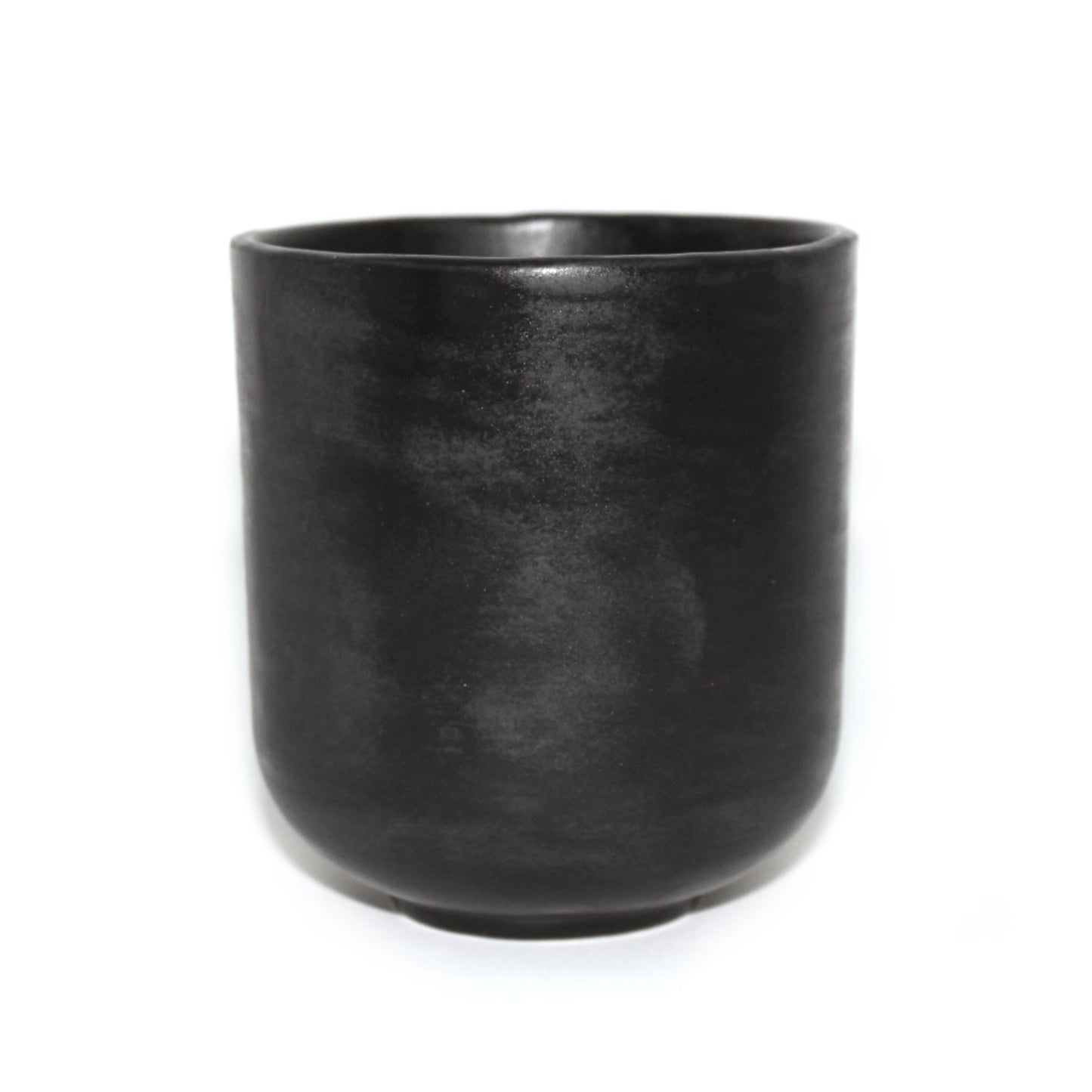 𝐿𝐸𝐴𝑇𝐻𝐸𝑅𝐵𝑂𝑈𝑁𝐷 𝑀𝑈𝐺